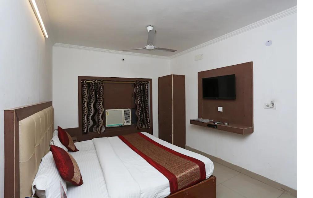 Vishal Hotel By Comfort Rooms Nueva Delhi Exterior foto